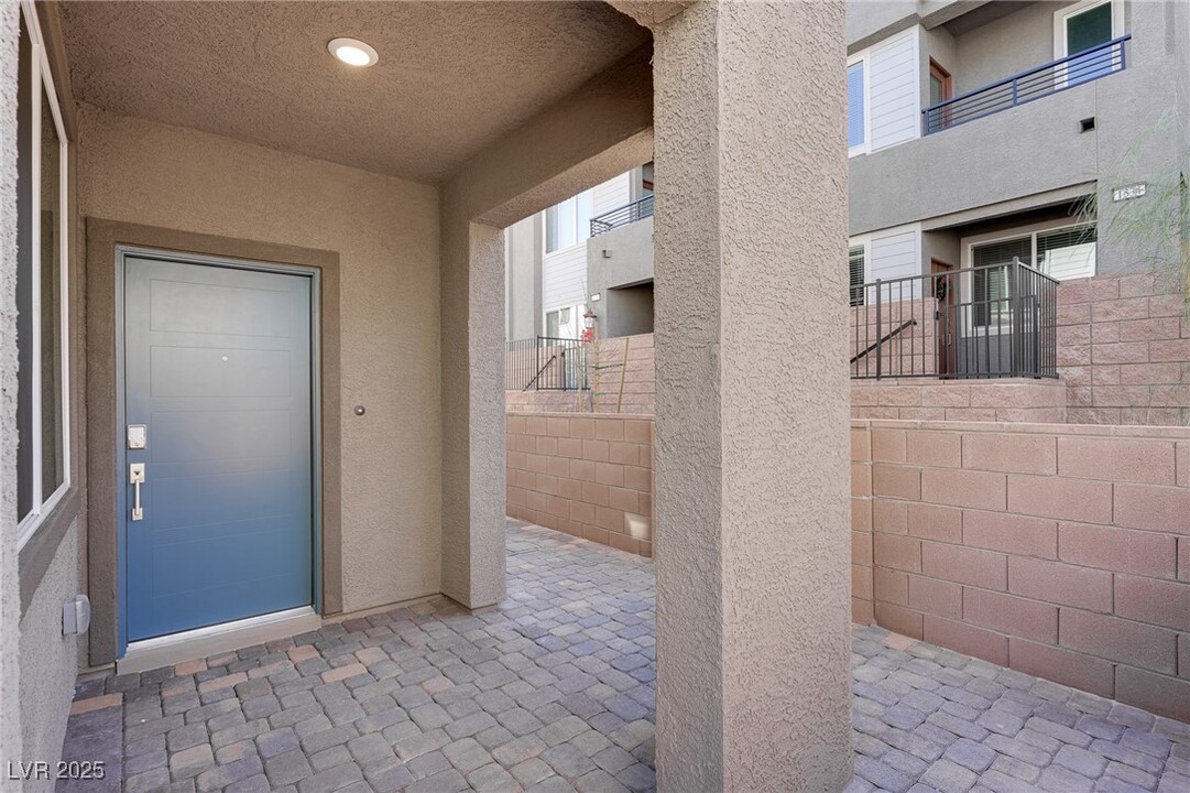 1541 Emilia Xing Pl in Henderson, NV - Building Photo