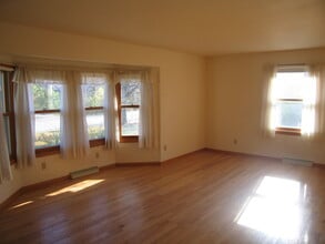 2010 Harley Dr in Fitchburg, WI - Building Photo - Building Photo