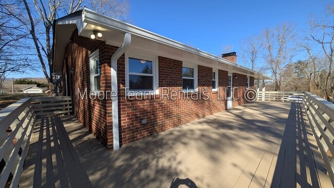 26 Presbyterian Church Rd in Mills River, NC - Building Photo - Building Photo