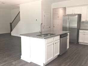 221 Crestrun Loop in Leesburg, FL - Building Photo - Building Photo