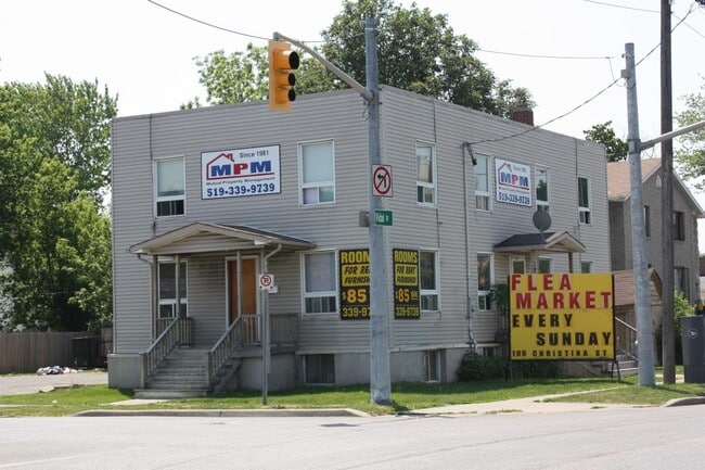 property at 104 Vidal St S