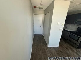 507 Main St, Unit 902 in Worcester, MA - Building Photo