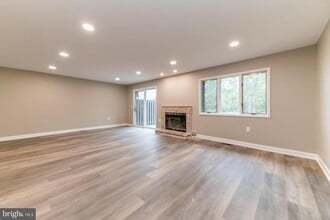 11 Astor Ct in Princeton, NJ - Building Photo - Building Photo