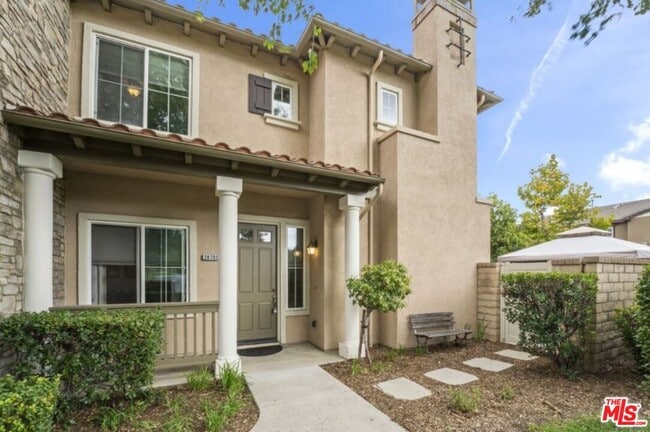 property at 28703 Calle de la Paz Dr