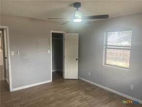 1801 Forest Trail in Kingsland, TX - Building Photo - Building Photo