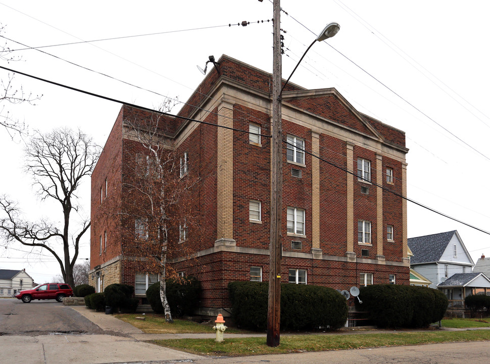 1105 2nd Ave in Akron, OH - Building Photo