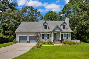 3529 Sweetbay Cir in Fayetteville, NC - Building Photo