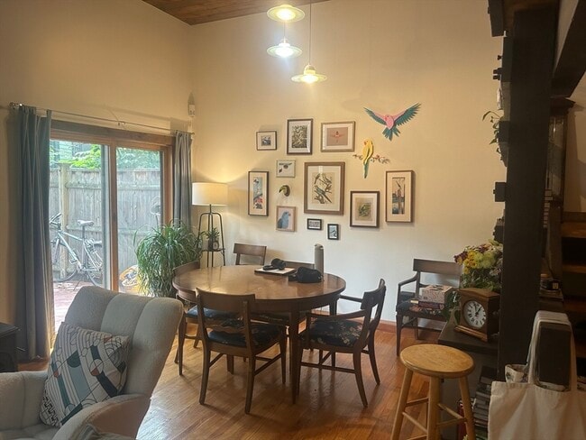 11 Lilac Ct in Cambridge, MA - Building Photo - Building Photo