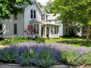 412 W Washington St in Champaign, IL - Building Photo - Building Photo