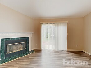 2238 Leaf Dr in Indianapolis, IN - Building Photo - Building Photo