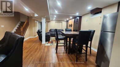 198 Roseheath Dr in Vaughan, ON - Building Photo - Building Photo