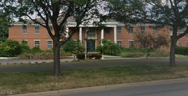 property at 1735 Merriman Rd
