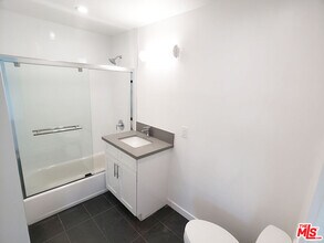 1229 S Kingsley Dr in Los Angeles, CA - Building Photo - Building Photo
