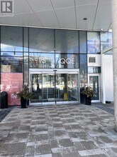 15 Queens Quay E in Toronto, ON - Building Photo - Building Photo