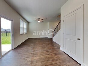 1067 Tan Tara Trl in Jacksonville, FL - Building Photo - Building Photo