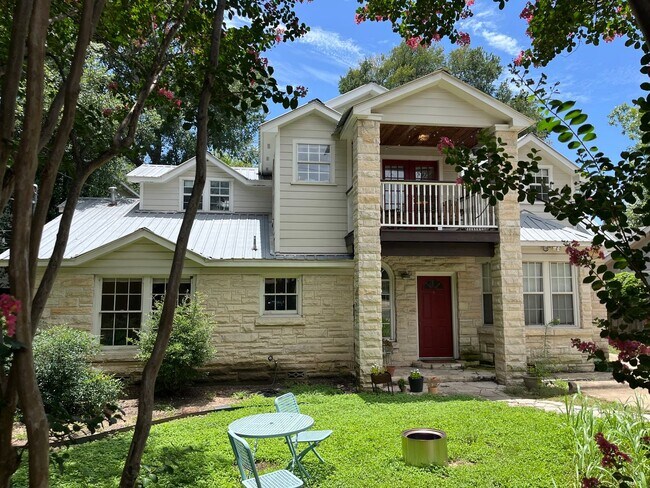 property at 2005 Griswold Ln