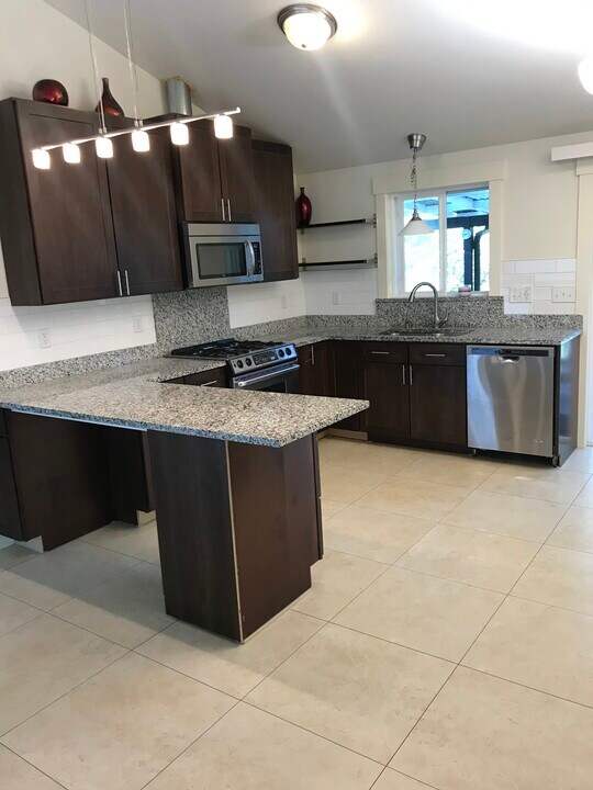 3412 177th Pl SW, Unit A in Lynnwood, WA - Building Photo