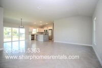 108 SW 34th Ln in Cape Coral, FL - Foto de edificio - Building Photo