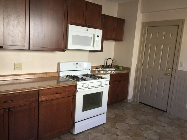 15 Harding St, Unit 1