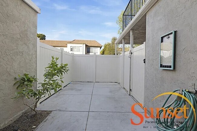 7755 Starling Dr in San Diego, CA - Building Photo - Building Photo