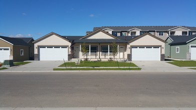 Beacon Ranch at Pheasant Crossing in Williston, ND - Building Photo - Building Photo