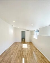 221 W Pueblo St in Reno, NV - Building Photo - Interior Photo