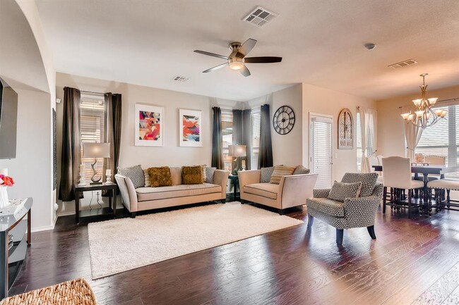 9517 Hunter Ln in Austin, TX - Building Photo - Building Photo
