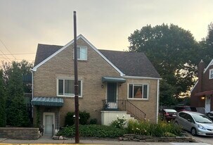 1704 Monongahela Ave in Pittsburgh, PA - Building Photo