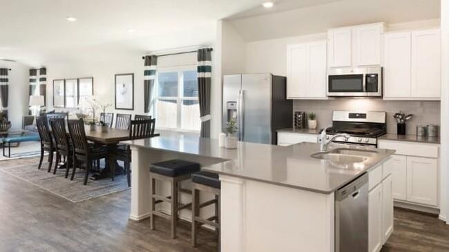 property at 1712 Boggy Crk Rnch Rd