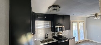 11316 Lewis Ave in Kansas City, MO - Building Photo - Building Photo