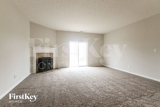 1004 Retford Dr in Westfield, IN - Building Photo - Building Photo
