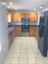 10140 Wateridge Cir in San Diego, CA - Building Photo - Building Photo