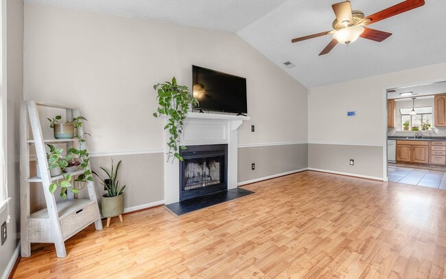 property at 3401 Dana Ln