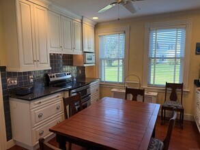 507 Stonington Rd in Stonington, CT - Building Photo - Building Photo