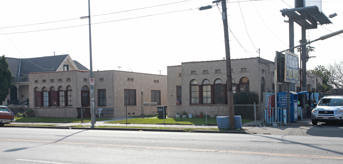 412-414 E Adams Blvd in Los Angeles, CA - Building Photo