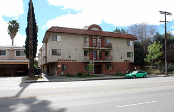 Granada Apartments in Van Nuys, CA - Building Photo - Building Photo