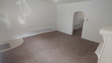 165 S 16th St-Unit -First Floor in Pittsburgh, PA - Building Photo - Building Photo