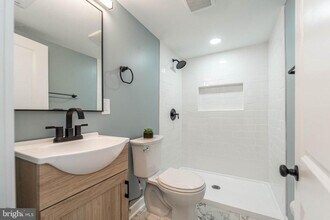16 Parole St in Annapolis, MD - Building Photo - Building Photo