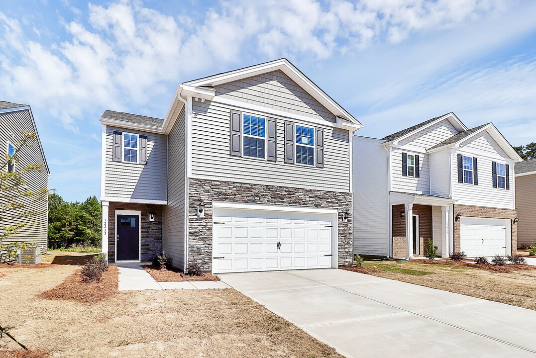 12233 Lady Bell Dr in Charlotte, NC - Foto de edificio