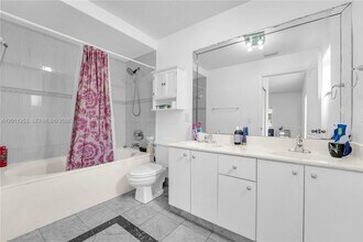 16266 SW 54th Ter in Miami, FL - Building Photo - Building Photo