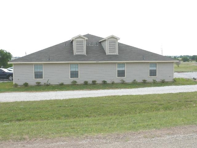 2675 Lovers Ln in Krum, TX - Building Photo - Building Photo