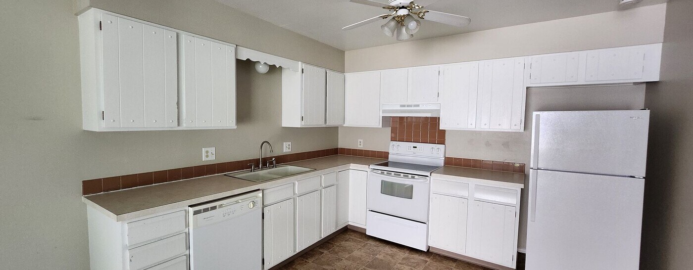 1607 Larch St in Fort Collins, CO - Building Photo