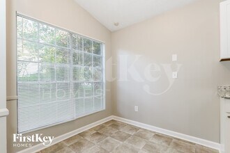 206 Red Oak Dr in Riverdale, GA - Building Photo - Building Photo