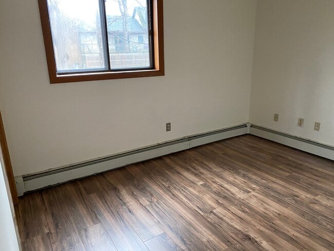 7 Langdon St, Unit 7 Langdon in Plymouth, NH - Building Photo - Building Photo