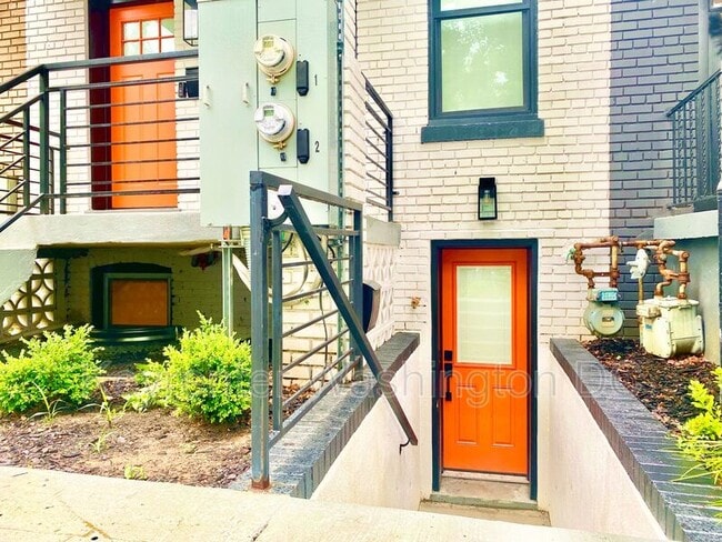 property at 1618 Gales St NE