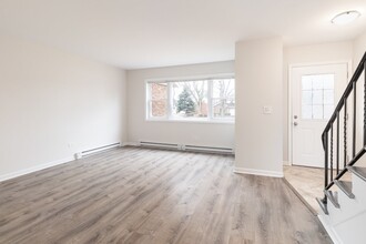 6125 Lane Pl in Downers Grove, IL - Building Photo - Building Photo