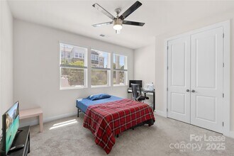 1713 Unison Dr in Charlotte, NC - Foto de edificio - Building Photo