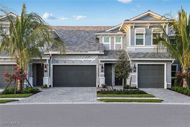 2567 Seychelles Dr in Naples, FL - Building Photo - Building Photo