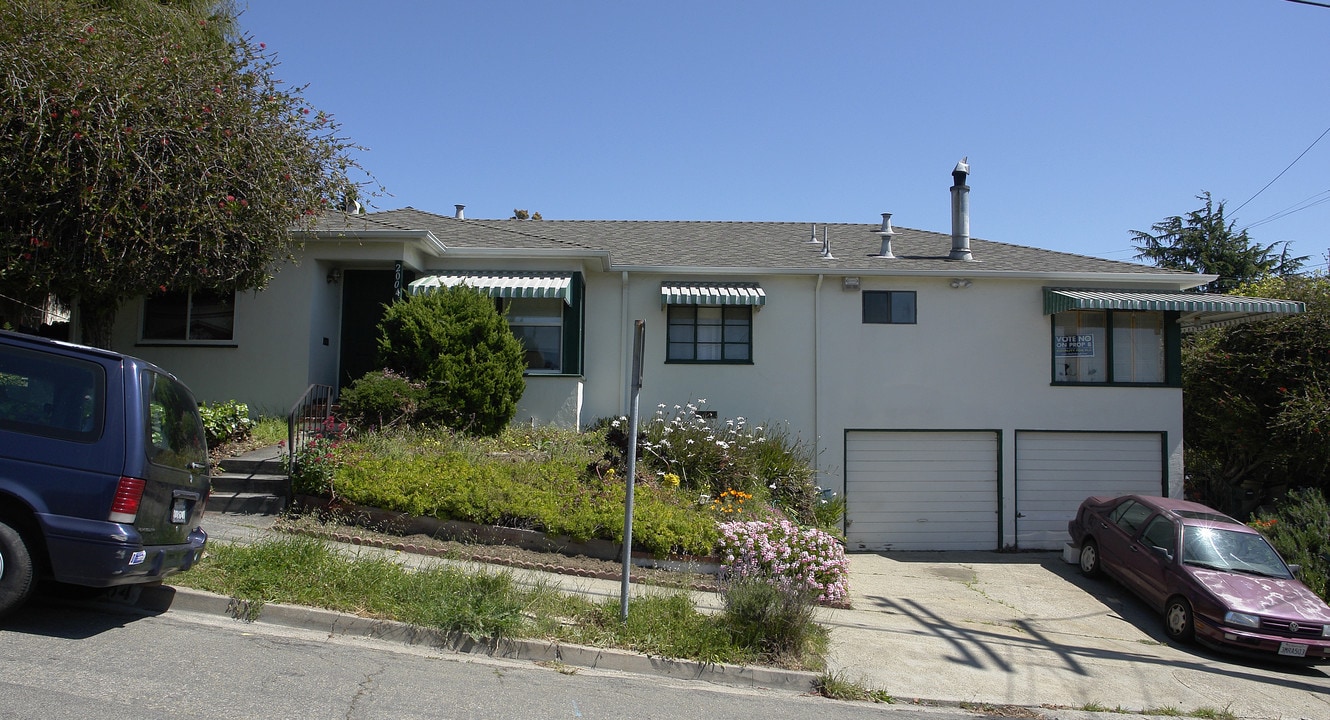 2002-2004 Junction Ave in El Cerrito, CA - Building Photo