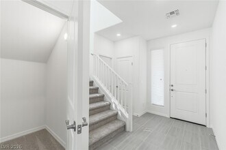 7685 Vibrant Peak Ave in Spring Valley, NV - Building Photo - Building Photo